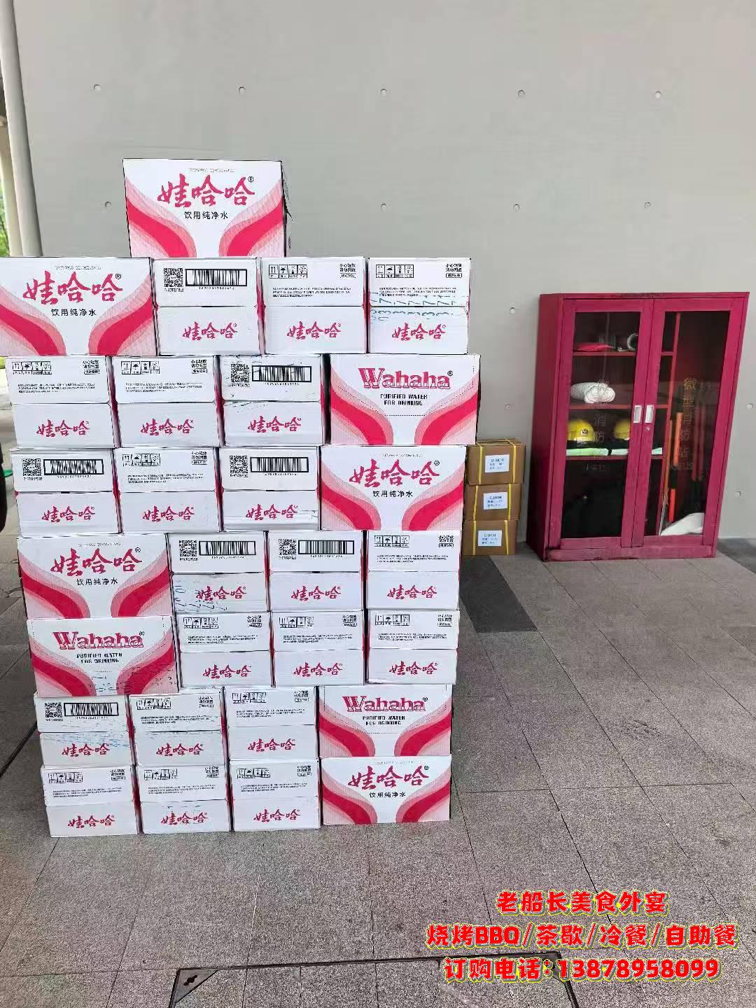 海口矿泉水瓶装水饮料批发；海口娃哈哈怡宝农夫山泉百岁山批发