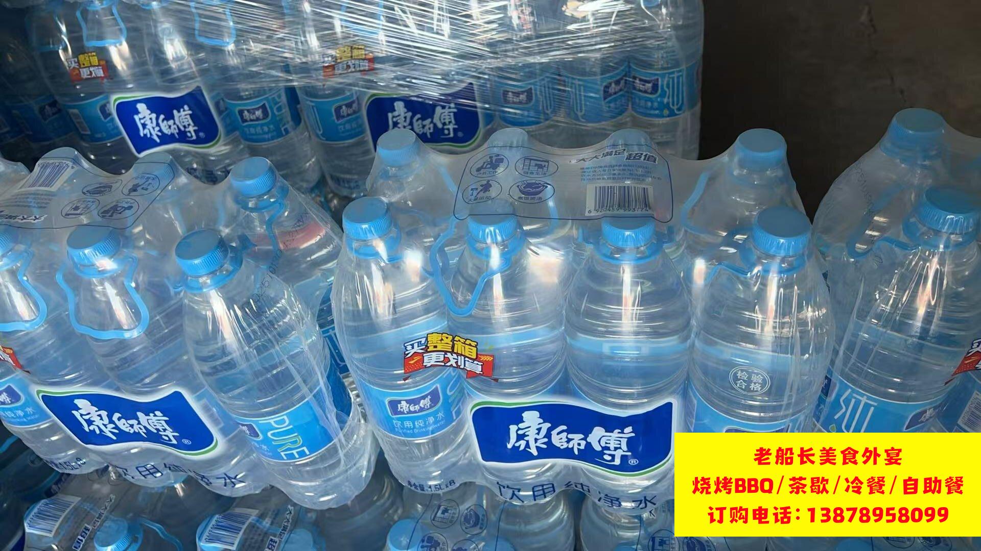 迪庆州矿泉水瓶装水饮料批发；香格里拉娃哈哈怡宝农夫山泉百岁山批发